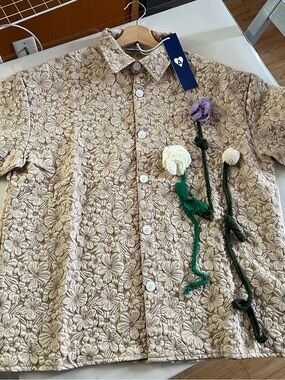 Aelfric Eden Beige Floral Embroidered Short-Sleeve Button-Down Shirt
